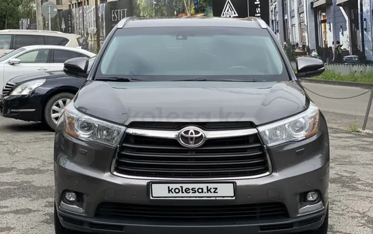 Toyota Highlander 2014 года за 18 000 000 тг. в Алматы