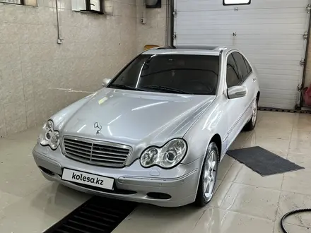 Mercedes-Benz C 32 AMG 2003 года за 3 999 999 тг. в Актау – фото 3