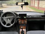 Mercedes-Benz E 230 1991 года за 1 090 000 тг. в Алматы