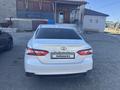 Toyota Camry 2018 года за 11 500 000 тг. в Семей – фото 4
