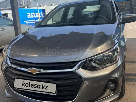 Chevrolet Onix 2023 года за 5 900 000 тг. в Алматы