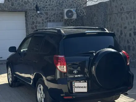 Toyota RAV4 2007 года за 6 100 000 тг. в Актау – фото 3