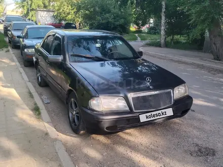 Mercedes-Benz C 200 1995 года за 2 000 000 тг. в Усть-Каменогорск – фото 2