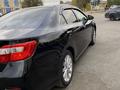 Toyota Camry 2014 годаүшін9 450 000 тг. в Актобе – фото 6