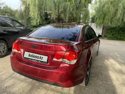 Chevrolet Cruze 2011 года за 3 400 000 тг. в Алматы – фото 9