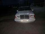 Mercedes-Benz E 230 1990 годаfor1 700 000 тг. в Талдыкорган