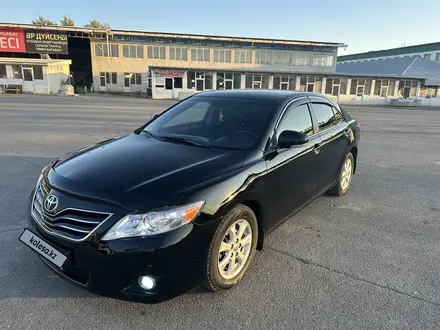 Toyota Camry 2011 года за 4 200 000 тг. в Туркестан – фото 2