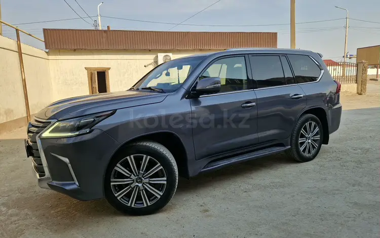 Lexus LX 570 2016 года за 31 500 000 тг. в Актау