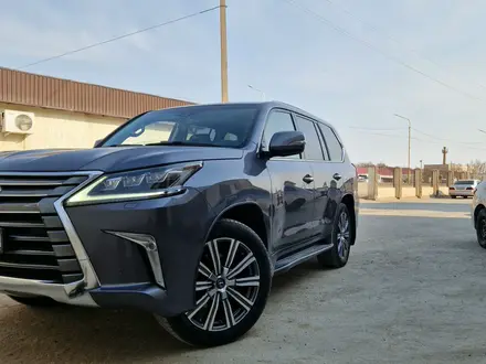 Lexus LX 570 2016 года за 31 500 000 тг. в Актау – фото 3