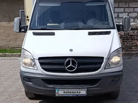 Mercedes-Benz Sprinter 2008 года за 12 800 000 тг. в Алматы – фото 2