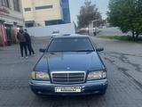 Mercedes-Benz C 200 1993 года за 1 500 000 тг. в Алматы – фото 2