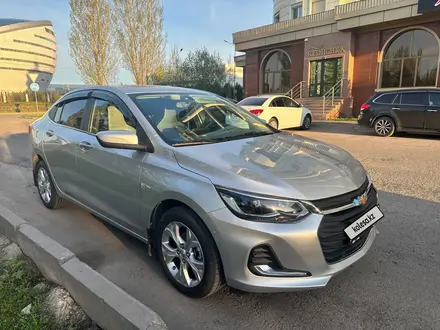 Chevrolet Onix 2023 годаүшін8 200 000 тг. в Астана – фото 4