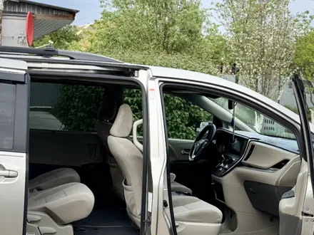 Toyota Sienna 2015 года за 9 000 000 тг. в Уральск – фото 9
