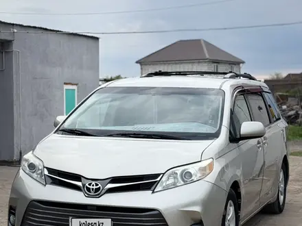 Toyota Sienna 2015 года за 9 000 000 тг. в Уральск – фото 10