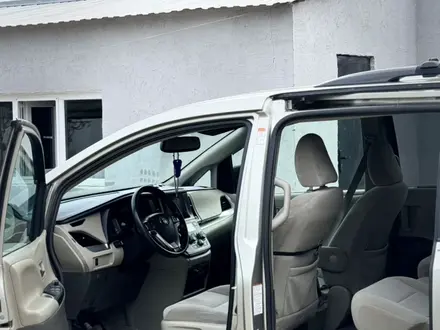Toyota Sienna 2015 года за 9 000 000 тг. в Уральск – фото 7