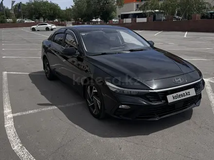 Hyundai Elantra 2023 года за 7 600 000 тг. в Караганда – фото 10