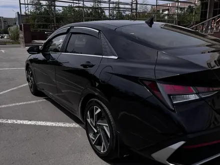 Hyundai Elantra 2023 года за 7 600 000 тг. в Караганда – фото 5