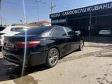 Toyota Camry 2015 годаүшін8 800 000 тг. в Шымкент – фото 2