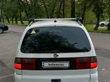 Volkswagen Sharan 1998 года за 2 300 000 тг. в Алматы – фото 3