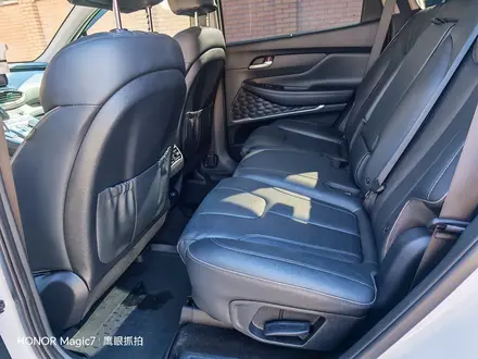 Hyundai Santa Fe 2023 года за 17 300 000 тг. в Караганда – фото 19