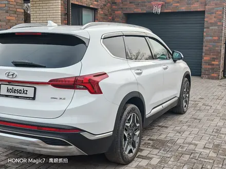 Hyundai Santa Fe 2023 года за 17 300 000 тг. в Караганда – фото 28