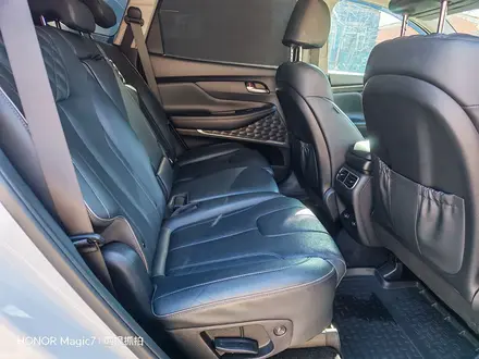 Hyundai Santa Fe 2023 года за 17 300 000 тг. в Караганда – фото 7