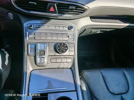 Hyundai Santa Fe 2023 года за 17 300 000 тг. в Караганда – фото 11
