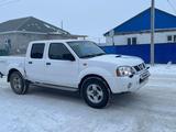 Nissan NP300 2012 годаүшін2 600 000 тг. в Актобе – фото 4