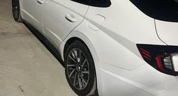 Hyundai Sonata 2022 годаүшін11 300 000 тг. в Астана – фото 2