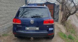 Volkswagen Touareg 2004 года за 4 300 000 тг. в Алматы – фото 3