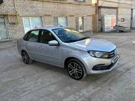 ВАЗ (Lada) Granta 2190 2021 года за 6 000 000 тг. в Уральск – фото 3