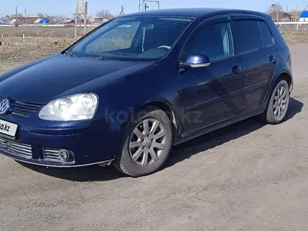 Volkswagen Golf 2005 года за 2 800 000 тг. в Абай (Абайский р-н) – фото 2