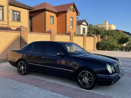 Mercedes-Benz E 430 1996 года за 3 500 000 тг. в Актау