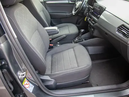 Volkswagen Polo 2021 года за 6 990 000 тг. в Алматы – фото 15