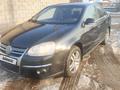 Volkswagen Jetta 2007 года за 2 650 000 тг. в Алматы – фото 6