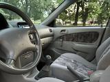 Toyota Corolla 2000 годаfor3 100 000 тг. в Алматы – фото 4