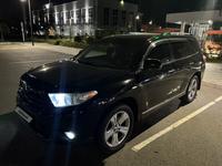 Toyota Highlander 2011 года за 13 000 000 тг. в Актау