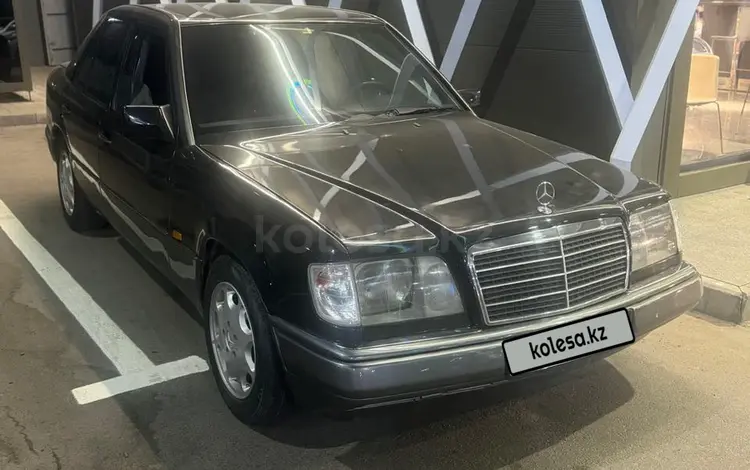 Mercedes-Benz E 200 1994 года за 2 200 000 тг. в Алматы