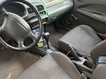 Mazda 323 1995 года за 850 000 тг. в Алматы – фото 2