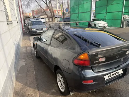 Mazda 323 1995 года за 850 000 тг. в Алматы – фото 3