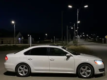 Volkswagen Passat 2012 года за 4 500 000 тг. в Атырау – фото 12
