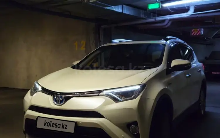 Toyota RAV4 2016 года за 11 600 000 тг. в Алматы