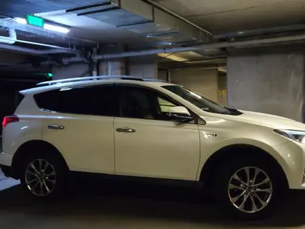Toyota RAV4 2016 года за 11 600 000 тг. в Алматы – фото 18