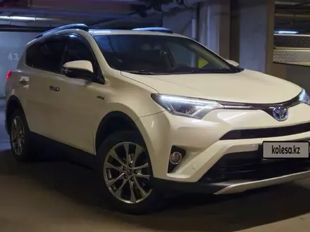 Toyota RAV4 2016 года за 11 600 000 тг. в Алматы – фото 19