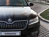 Skoda Superb 2018 года за 11 100 000 тг. в Алматы – фото 4