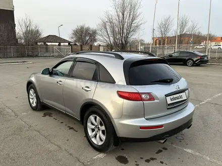 Infiniti FX35 2004 года за 4 950 000 тг. в Актобе – фото 2