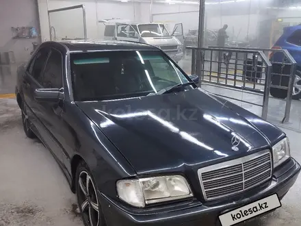 Mercedes-Benz C 280 1997 года за 2 350 000 тг. в Караганда – фото 5