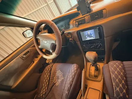 Toyota Camry 1997 года за 2 400 000 тг. в Алматы – фото 19
