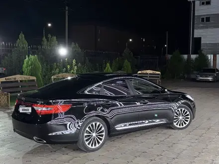 Hyundai Grandeur 2013 года за 8 000 000 тг. в Кентау – фото 11