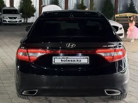 Hyundai Grandeur 2013 года за 8 000 000 тг. в Кентау – фото 4